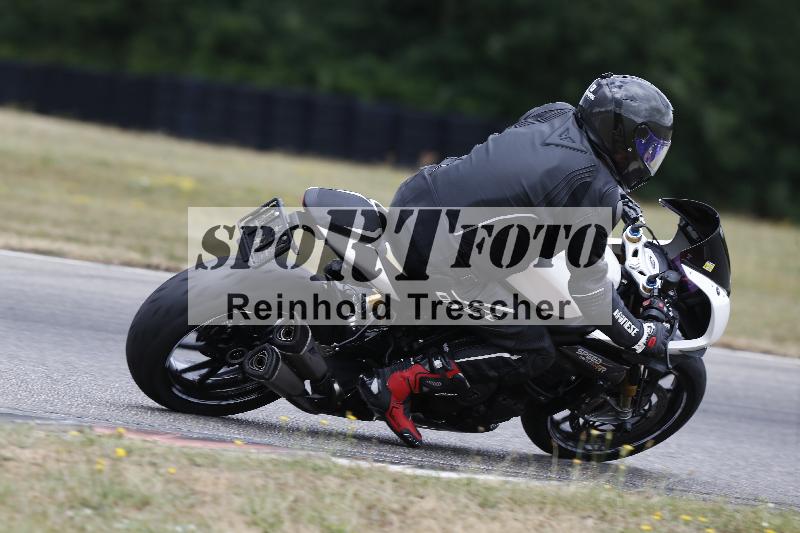 /32 07.07.2025 Plüss Moto Sport ADR/Einsteiger/backside
